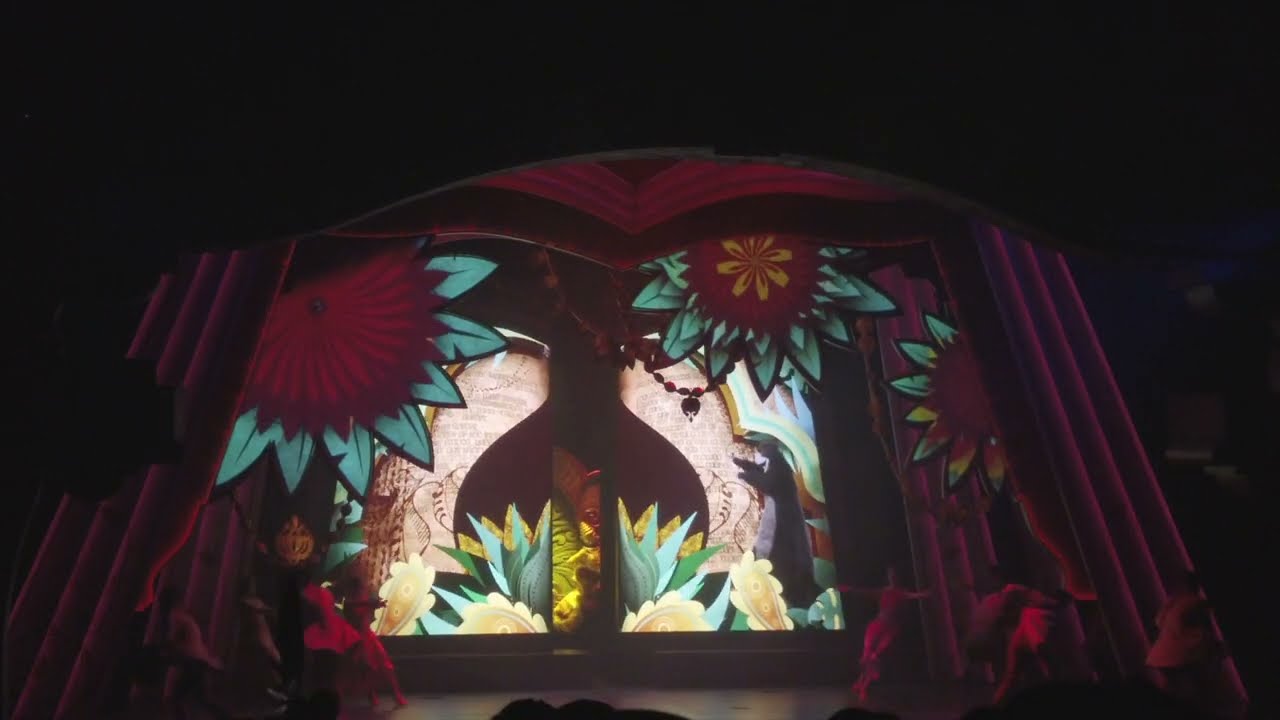 Hong Kong Disneyland Mickey and the Wondrous Book Show