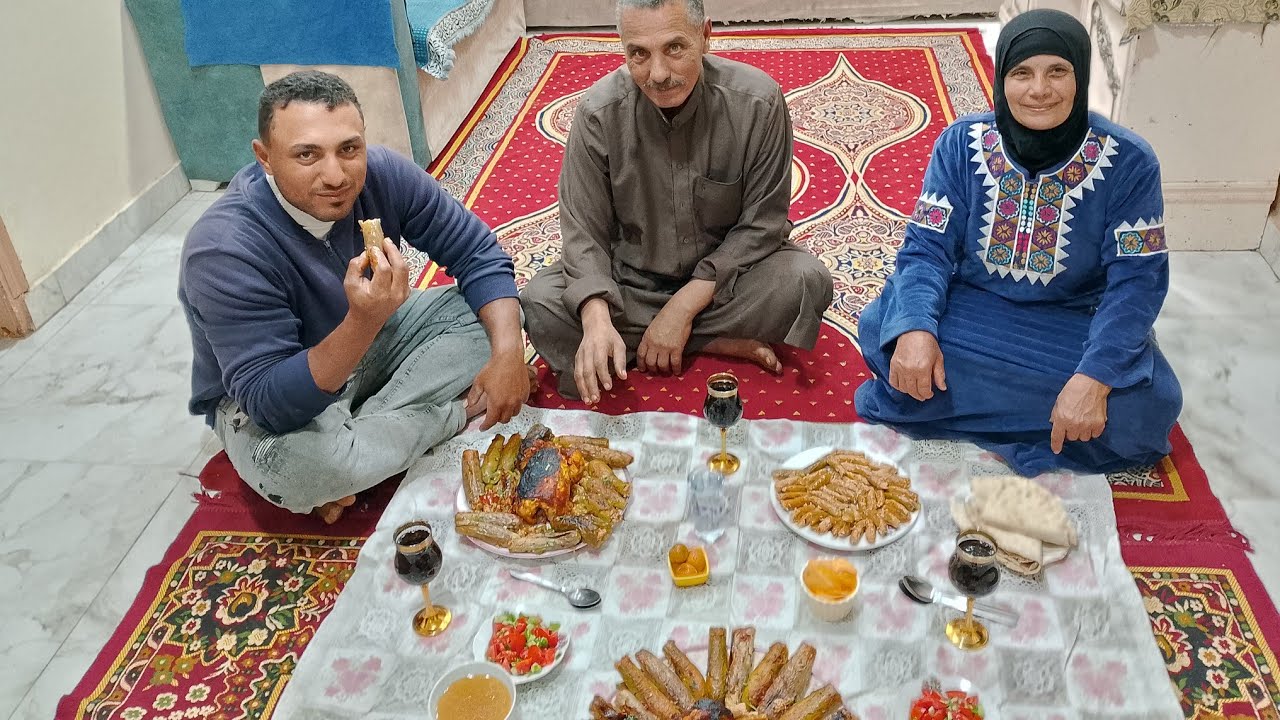 عزومه الحبايب فى الجو البارد🌧️ قولت اعملهم احلى انواع المحشي ومحمد وأبو محمد انبهاروا من جمال الاكل