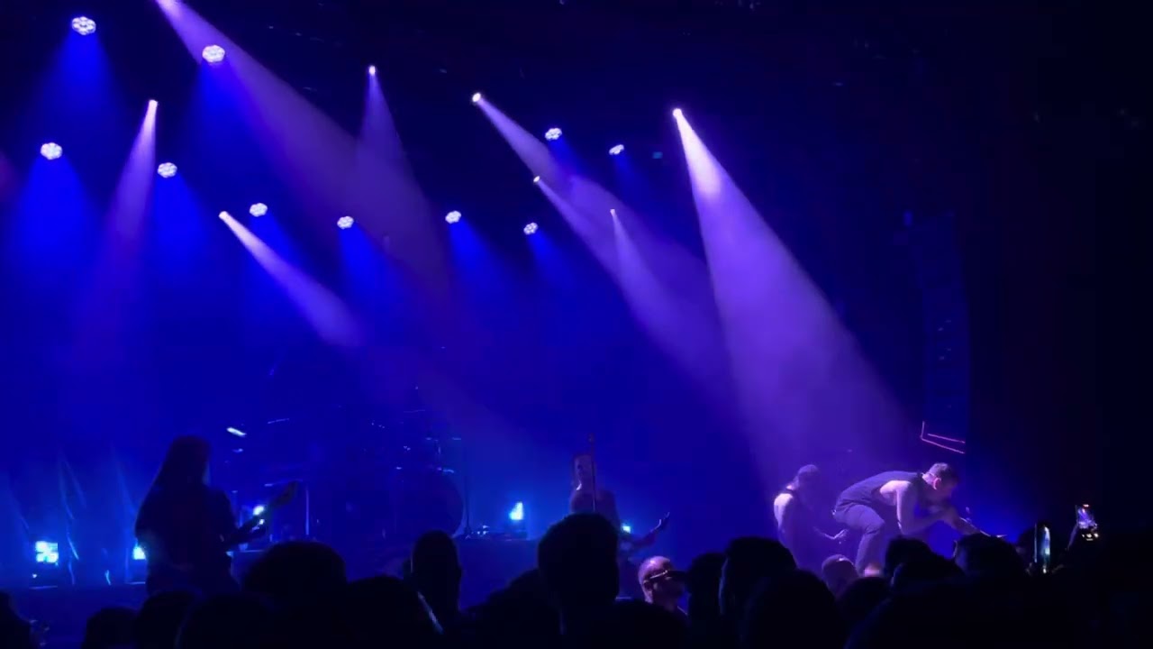 Bleed From Within - « A Hope in hell » - 07/10/2025 - Le Bataclan - Paris - 1/1