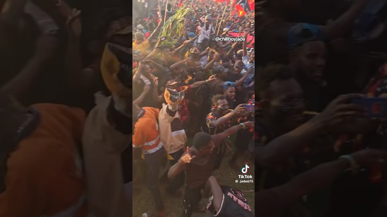 Tasik Yard - Sepik wara live performance wewak