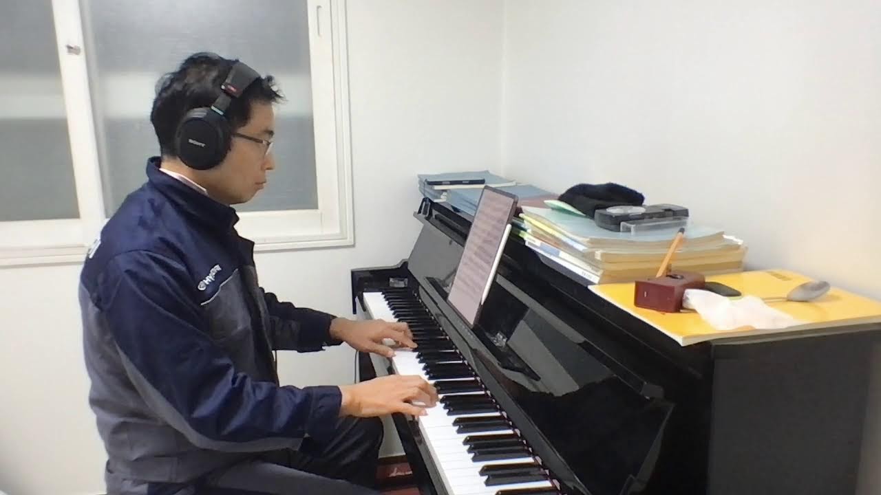 오밤 중에 바흐 치는 정비사 - bach Italian concerto sight reading