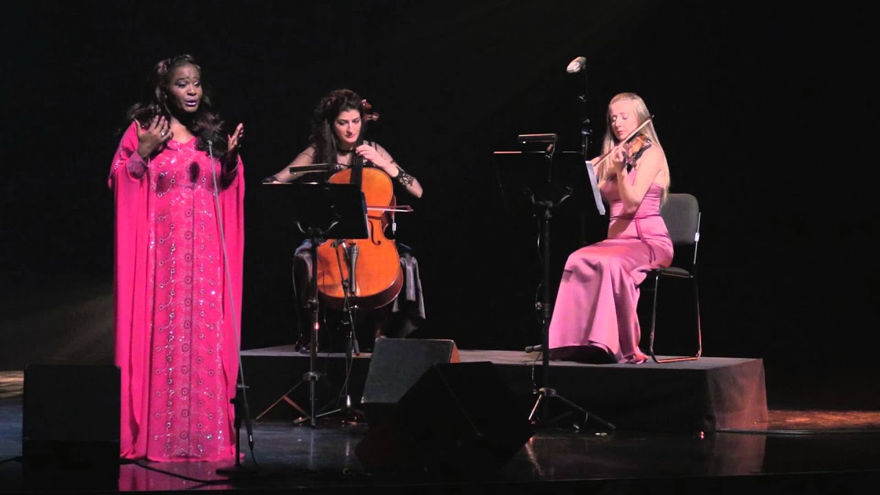 «FEMMES»  le nouveau spectacle de Marie-josée Lord