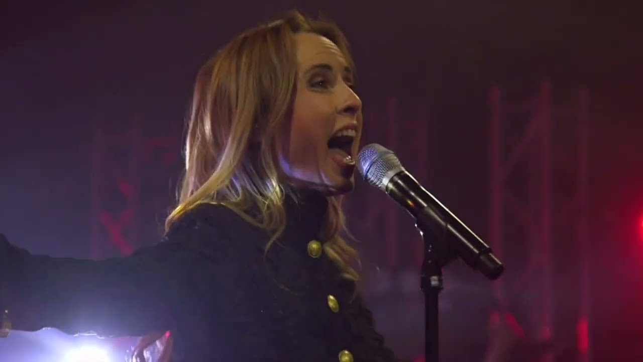 Passion Céline Le Spectacle Live by Catherine Pearson as Celine
