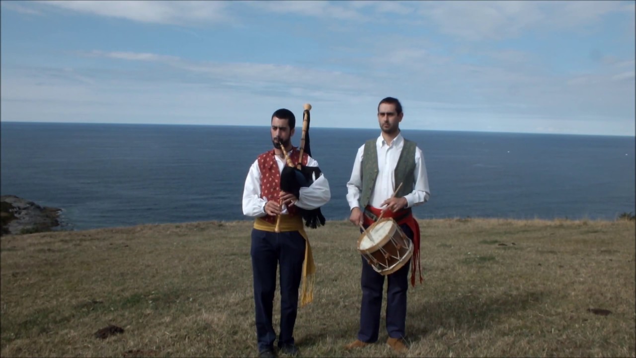 Mariu y Javichu - Gaita y tambor, Cantabria