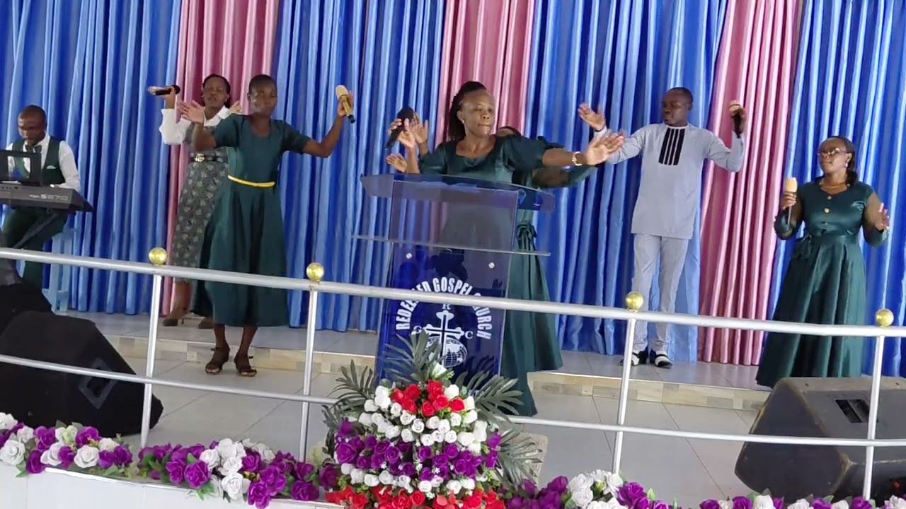 Praise and Worship Session  with Beth Isaac