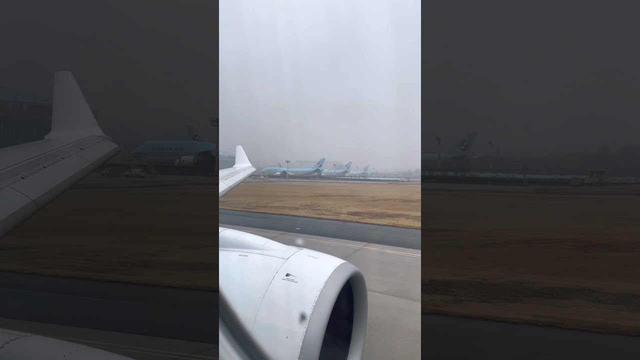 korean air Airbus a220-300(cs 300) take off (howl sound!!!!)