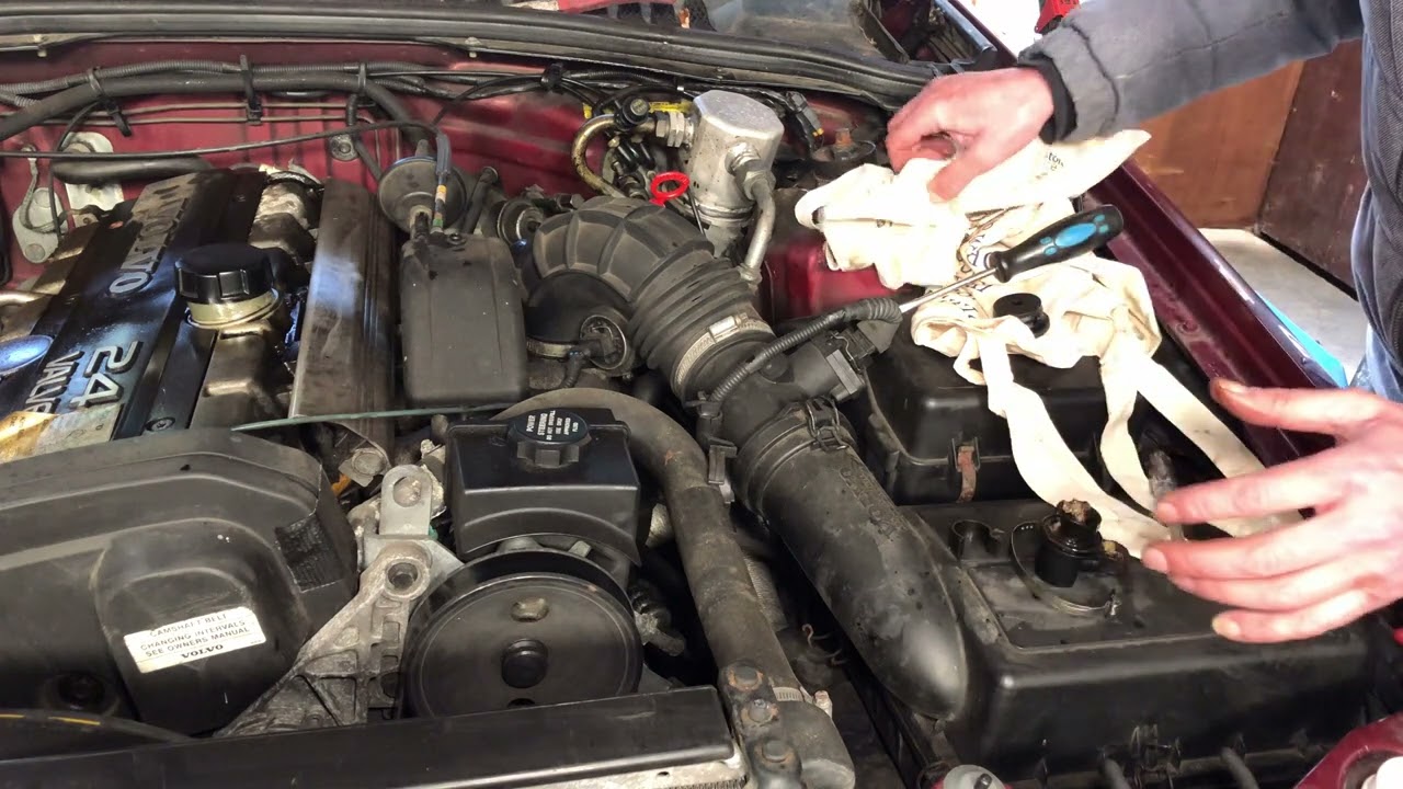 Volvo flame trap pcv removal and clean