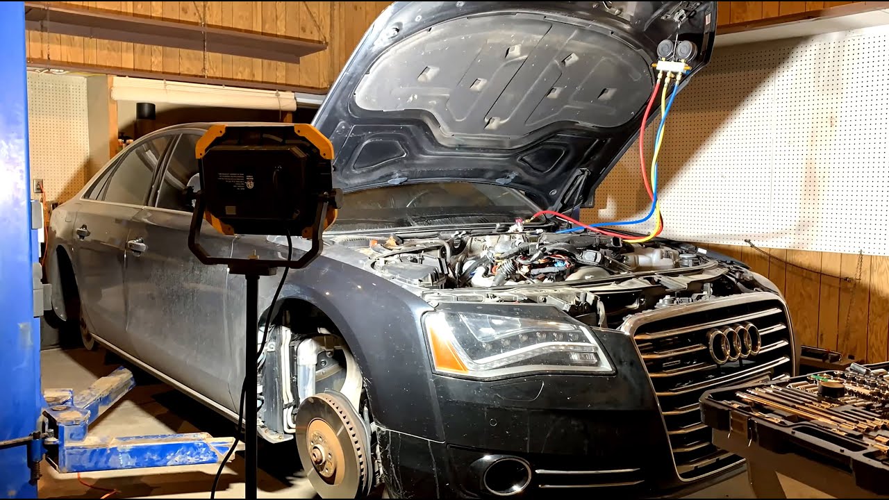 AUDI A8 D4 engine 4.2 CDRA timing chain replacement time lapse (part1)Замена цепей ГРМ на Ауди А8 11