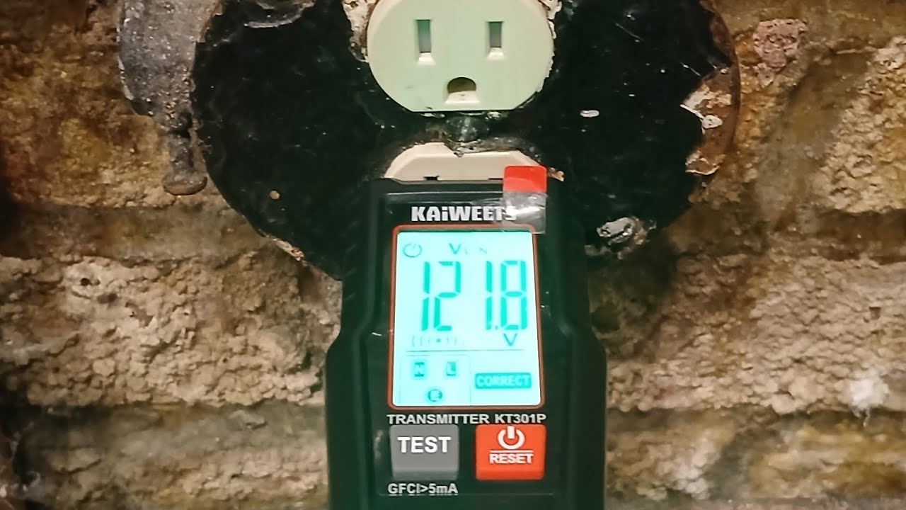 Using Kaiweets KT301P Digital Circuit Breaker Finder on a Commercial job site. | KleinGuyJon 