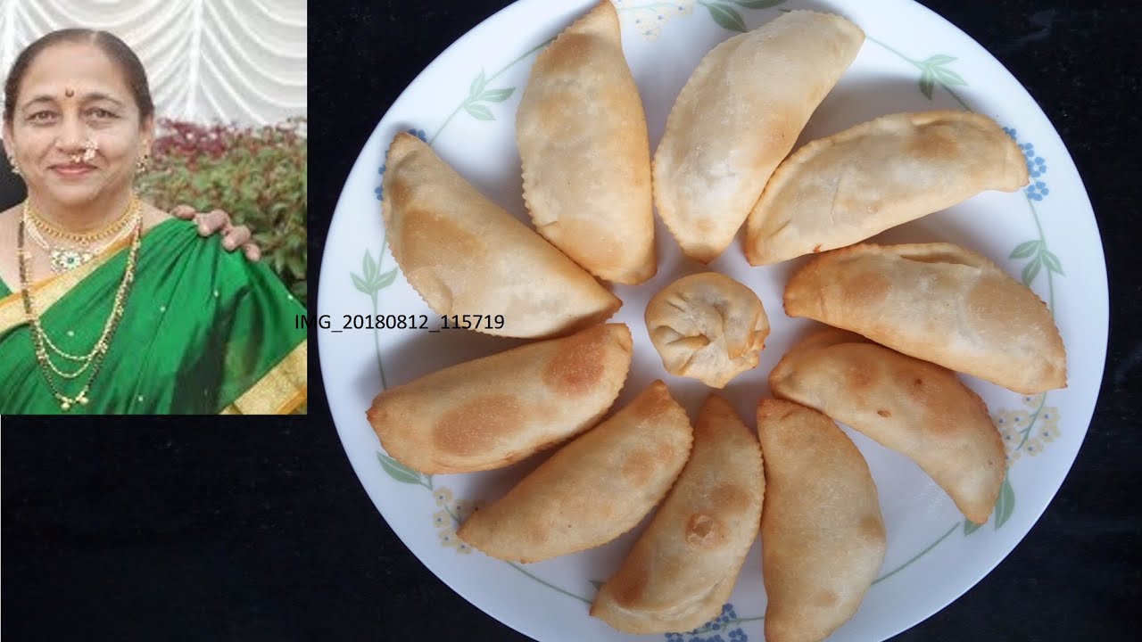 Traditional Karanji / Gujiya |  ओल्या नारळाची करंजी