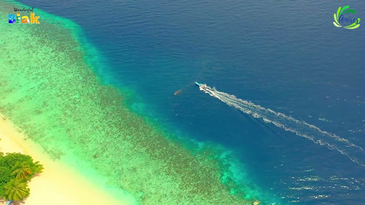 Soryar Beach, Biak Timur