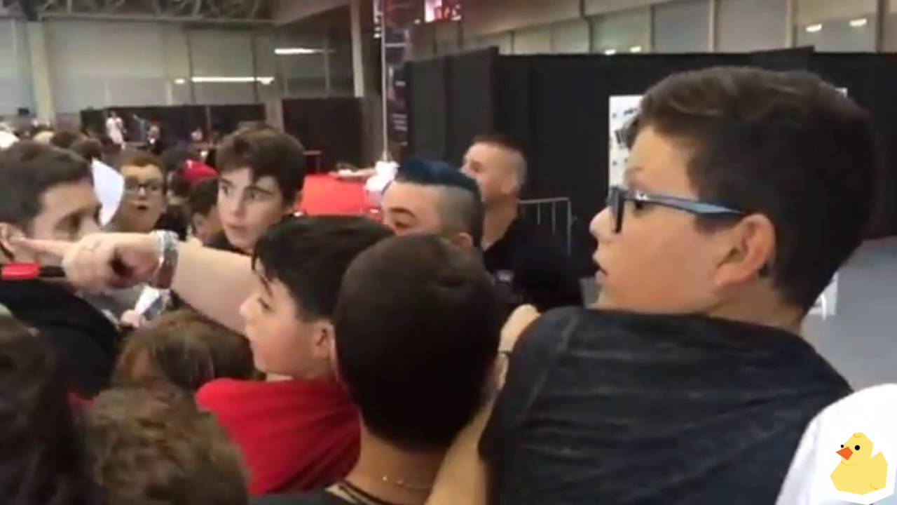 NUTELLA IN FACCIA A CICCIOGAMER89 [ROMICS 2016]
