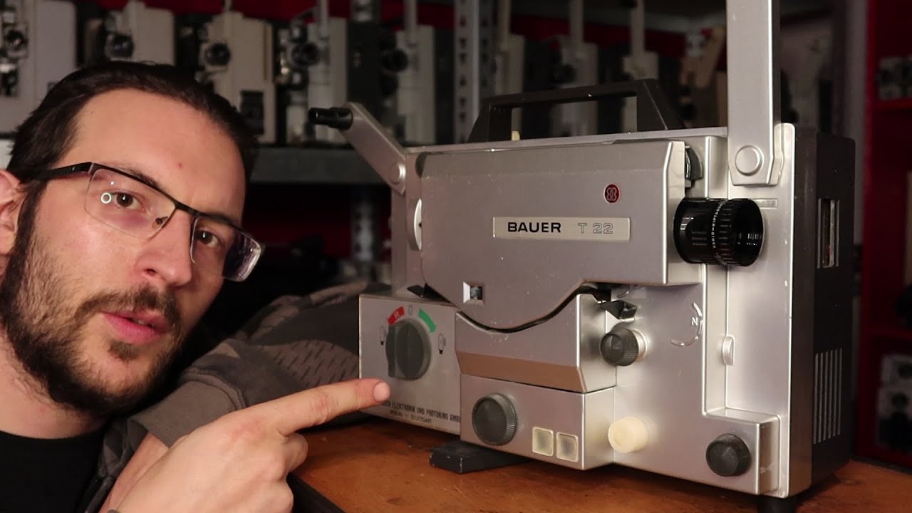 Repairing a vintage Bauer T22 Filmprojector Part 1 of 3