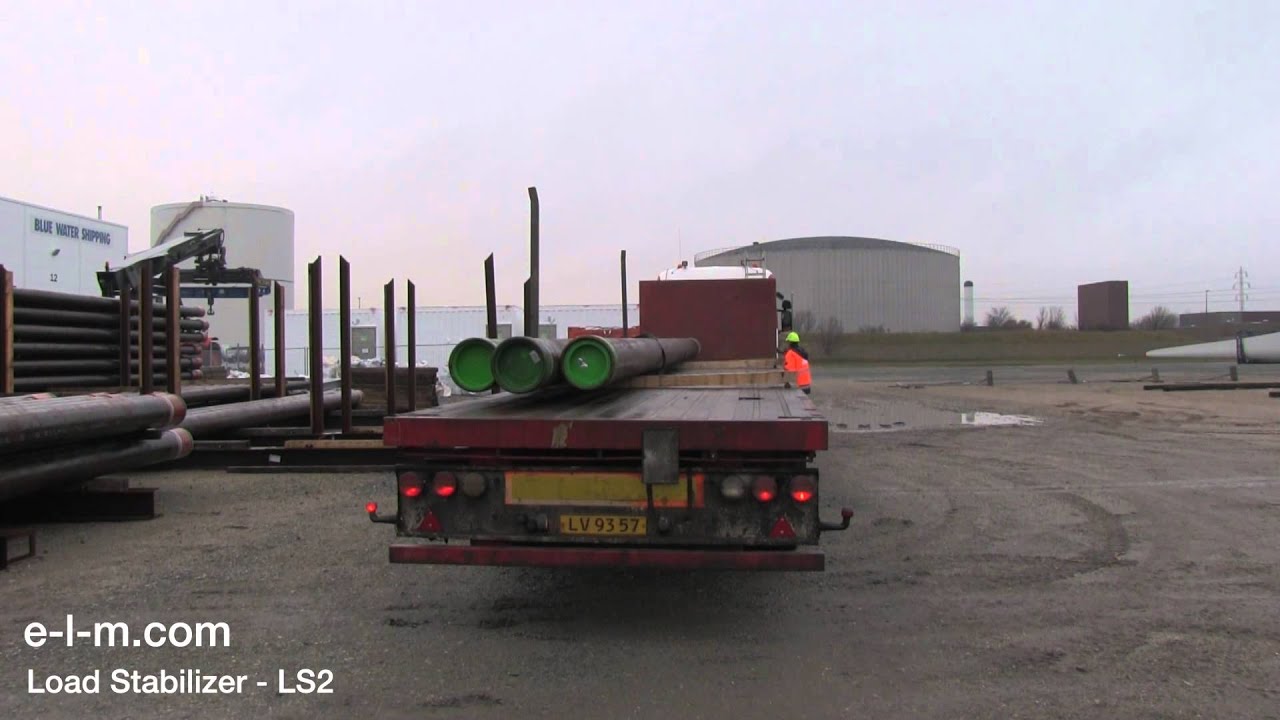 Loading a Trailer with Pipes, Load Stabilizer, Pipe handling, Tube handling, ELM Kragelund.