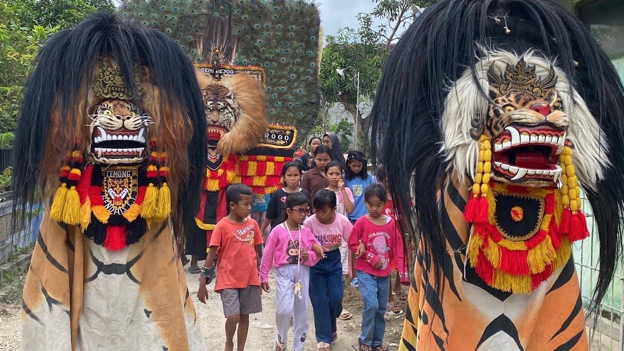 PENAMPILAN KONDANG !!! Super Meriah Kirab Barongan Manggolo Suro & Reog di Desa Sendangharjo