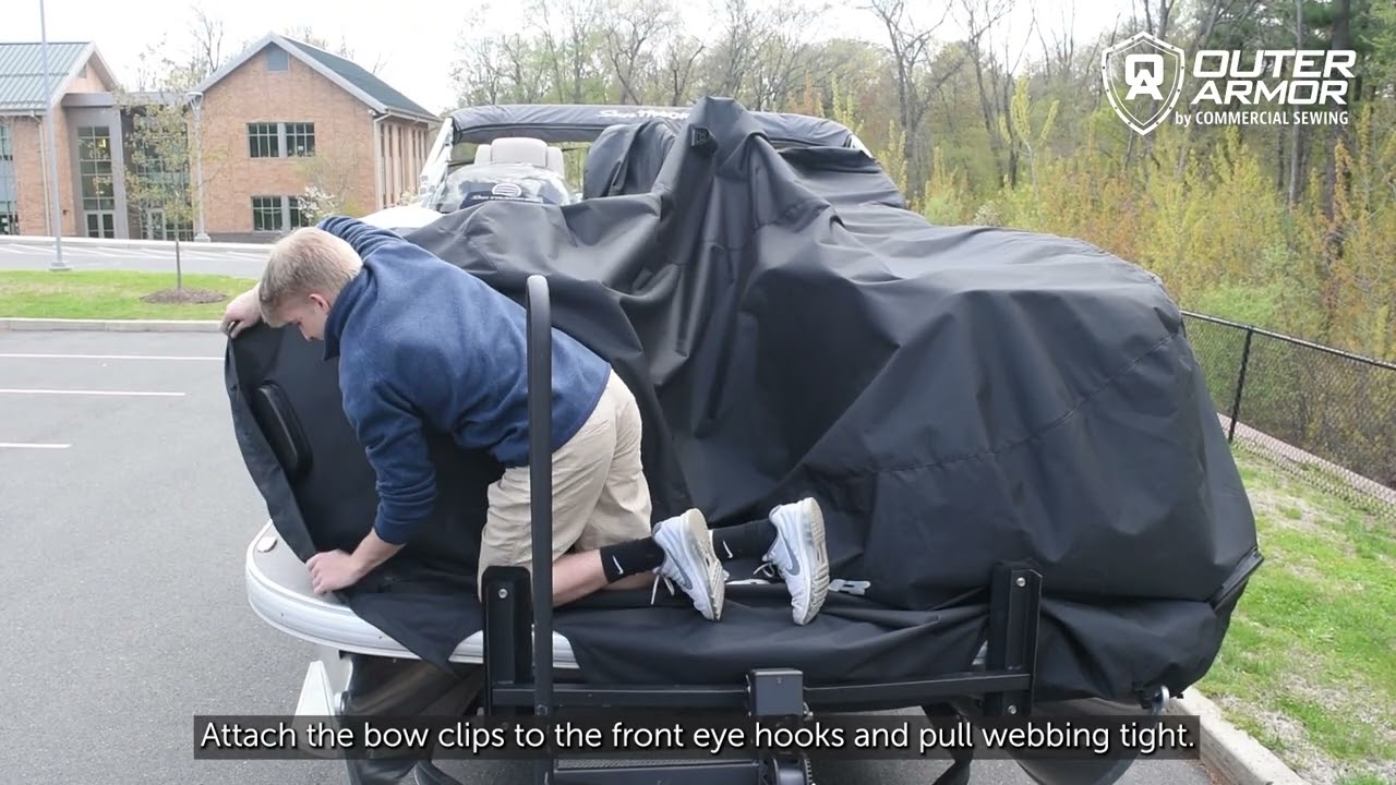 Suntracker ® Party Barge® 20 Cover Install - Option to Put Cover on in Mooring