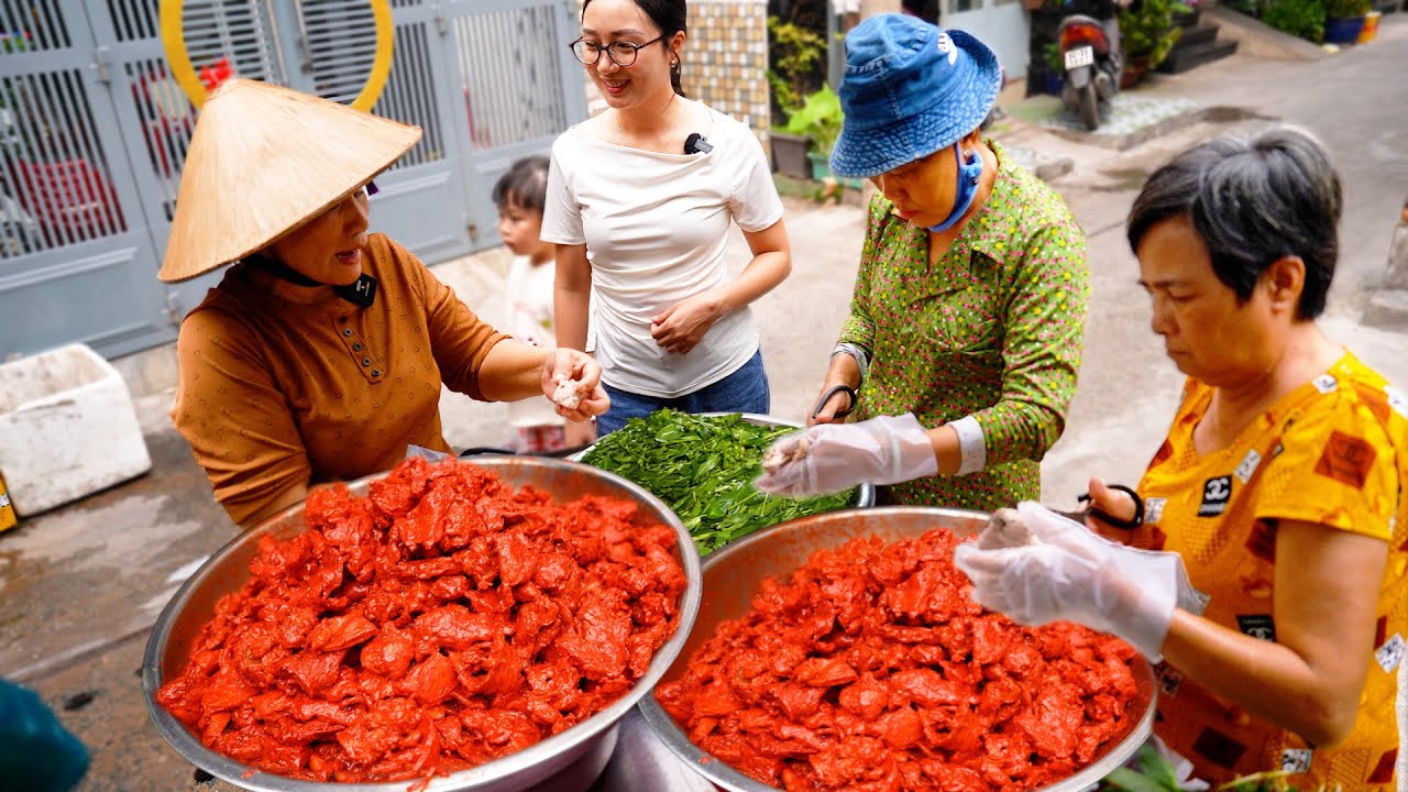 Khủng nồi phở bò, bò kho có cách nấu lạ lùng khác người, có khách ăn 2 đến 3 tô mới đã
