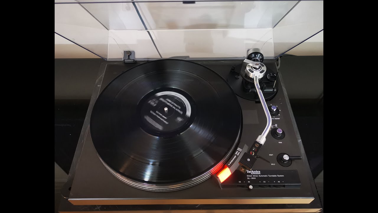 Technics SL-1900 Fully-Automatic Direct-Drive Turntable (1977)