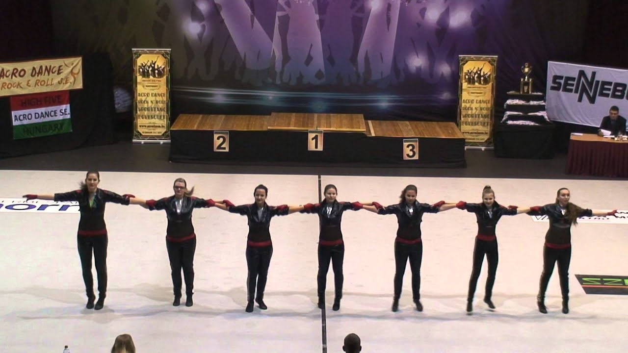 ACRO DANCE SE - FIRST 1. hely (Acro Dance Karácsony - Balatonfüred)