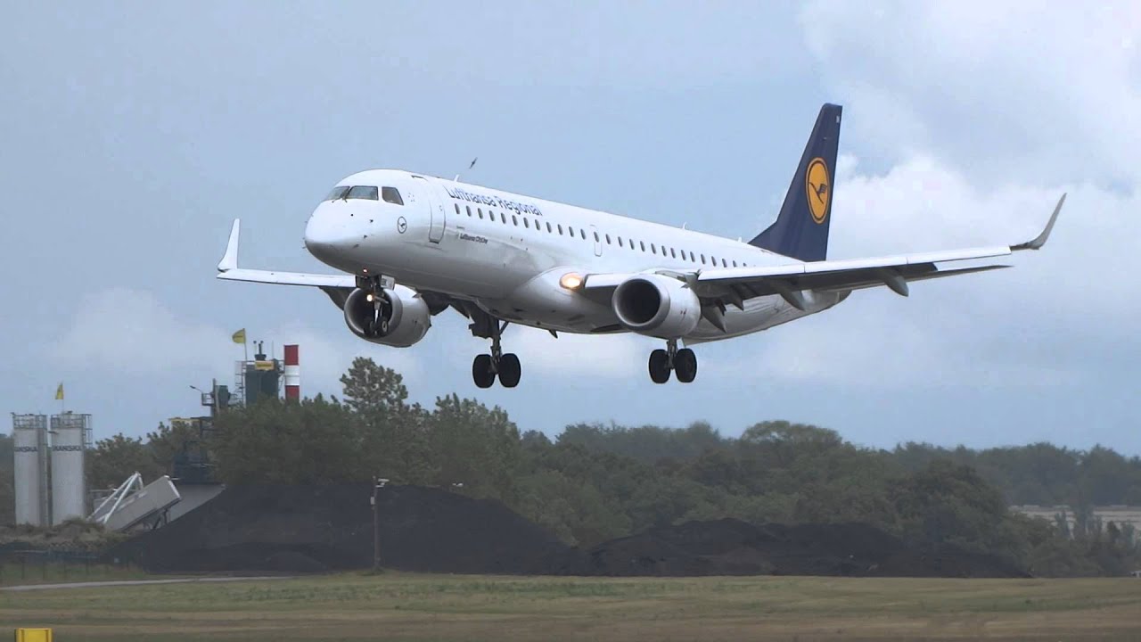 D-AEBK, Lufthansa CityLine, Embraer ERJ-195 Landing @ Lechia Gdansk with Lufthansa Systems Poland