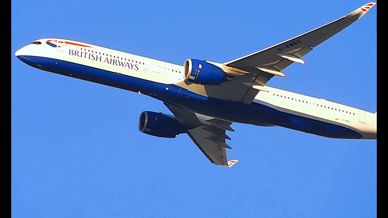 British Airways 777 and A350 gliding on out of Heathrow