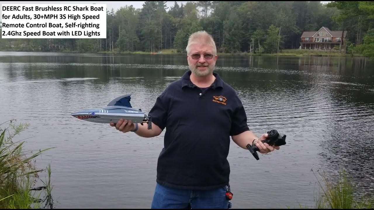 Радиоуправляемая скоростная лодка DEERC Fast RC Shark Boat, развивающая скорость более 30 миль в ...