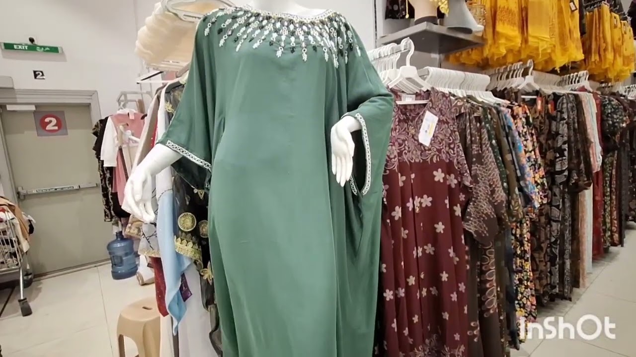 مول السعر المنافس خاص بالفساتين👗 والمخاوير 👘كلشي حلو وبثمن رخيص 👌