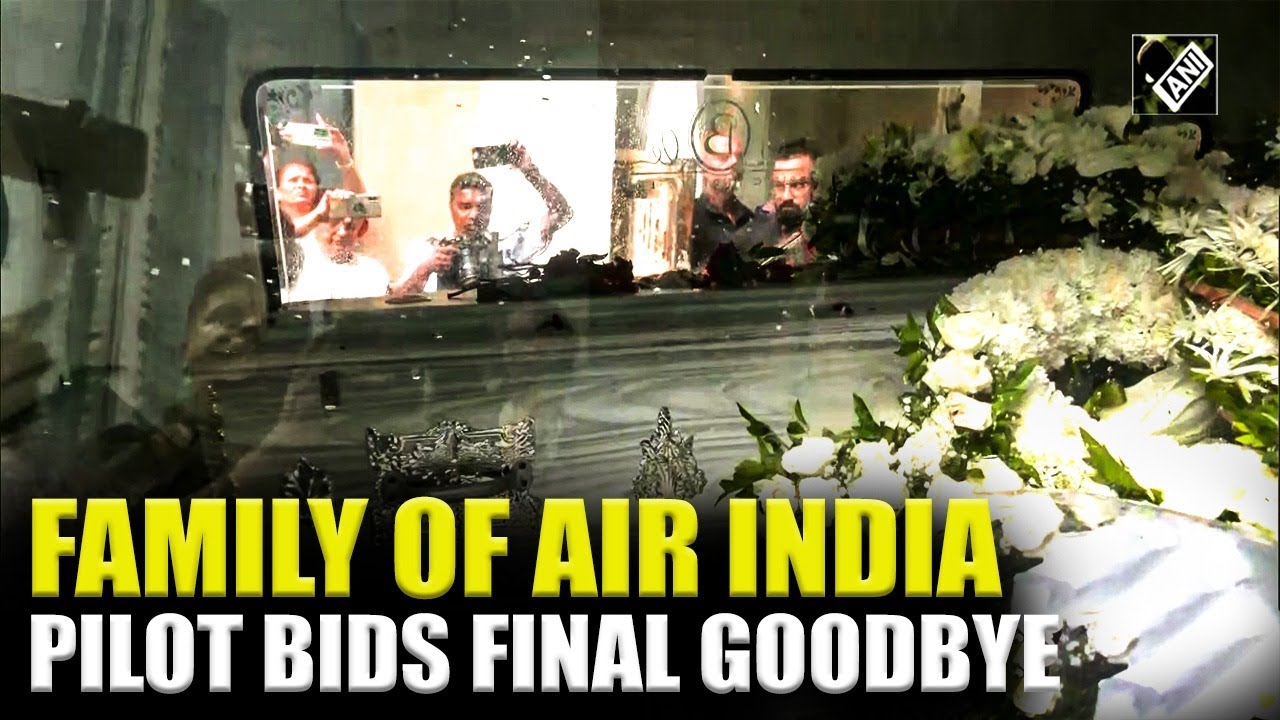Ahmedabad Plane Crash: Air India Plane co-pilot Clive Kunder's Mortal remains taken for last rites