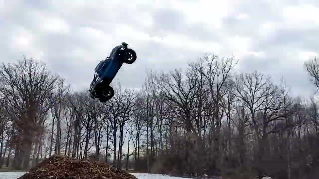 30* north 5T 12s hobbywing Max 4 800kv tire exploding backflip's