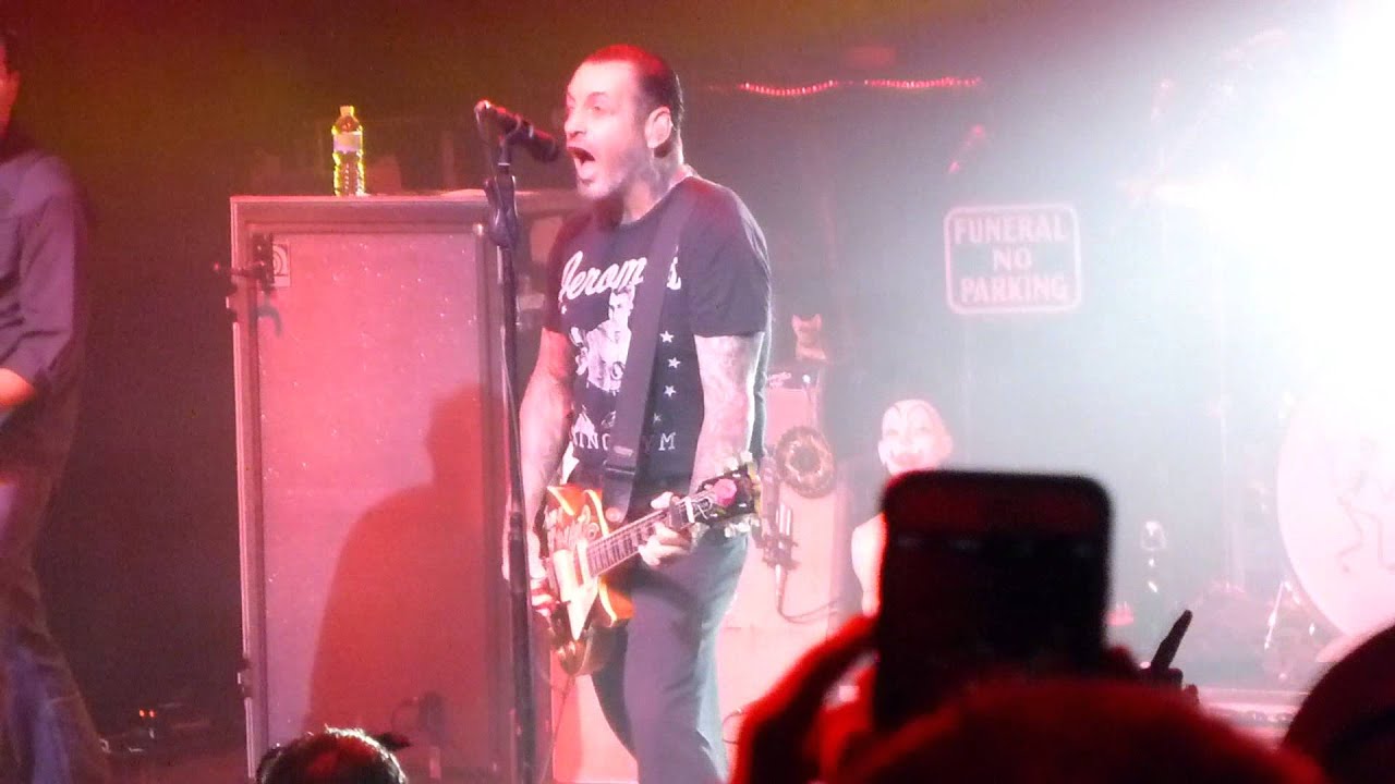 Social Distortion - Let It Be Me