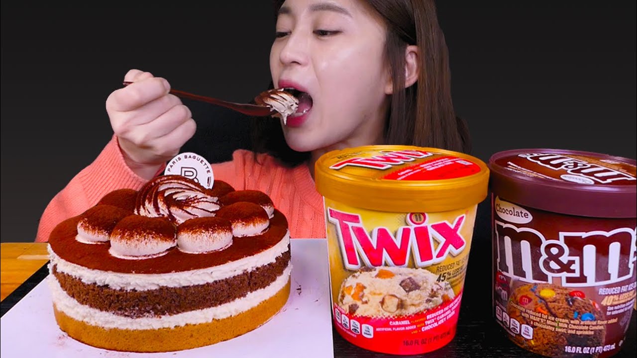 🍰Tiramisu cake😋오늘도 한판 끝냈습니다ㅎ🥰 [Tiramisu cake, Chocolate M&M, Twix ice cream] Mukbang