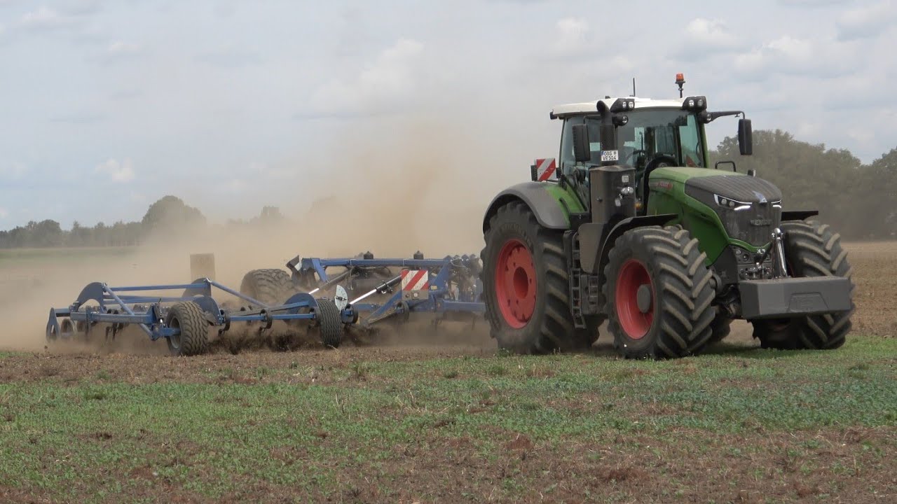 FENDT 1050 mit ein KÖCKERLING ALLROUNDER flatline Grubber (9 Meter) / SOUND / 4K