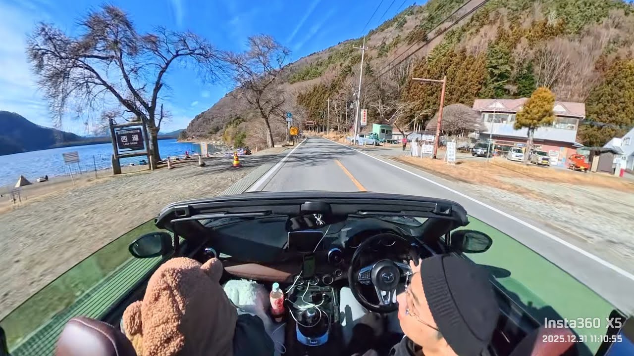Driving Along Lake Saiko｜西湖沿い