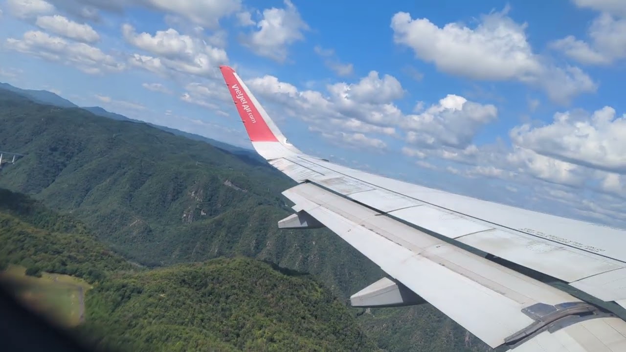 Hiroshima Airport Takeoff [Vietjet Air A320 - VJ953]