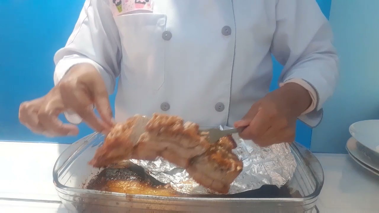 Chancho en salsa de guindones y arroz árabe