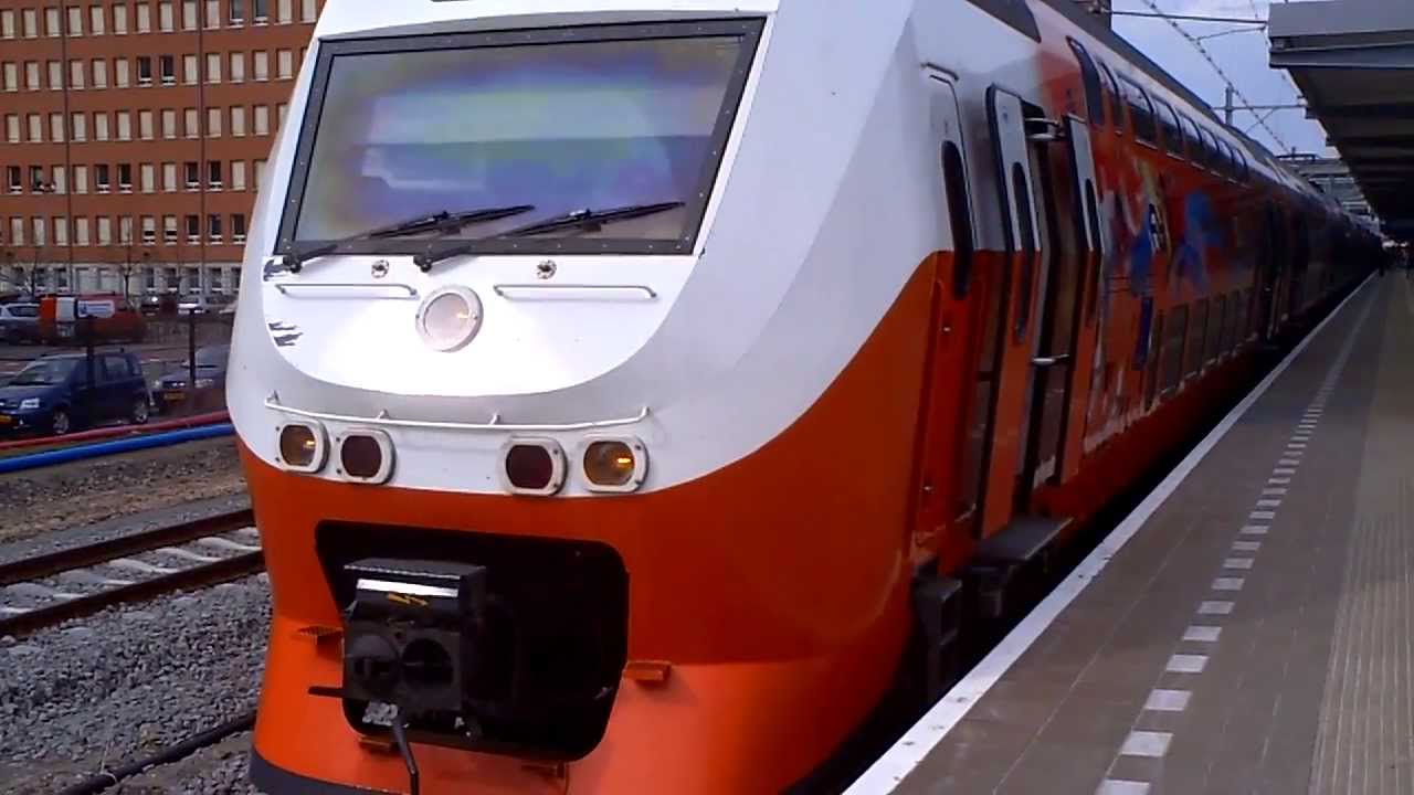 NS VIRM 9525(olympisch)+9558 vertrekken uit station 's-Hertogenbosch (7B)