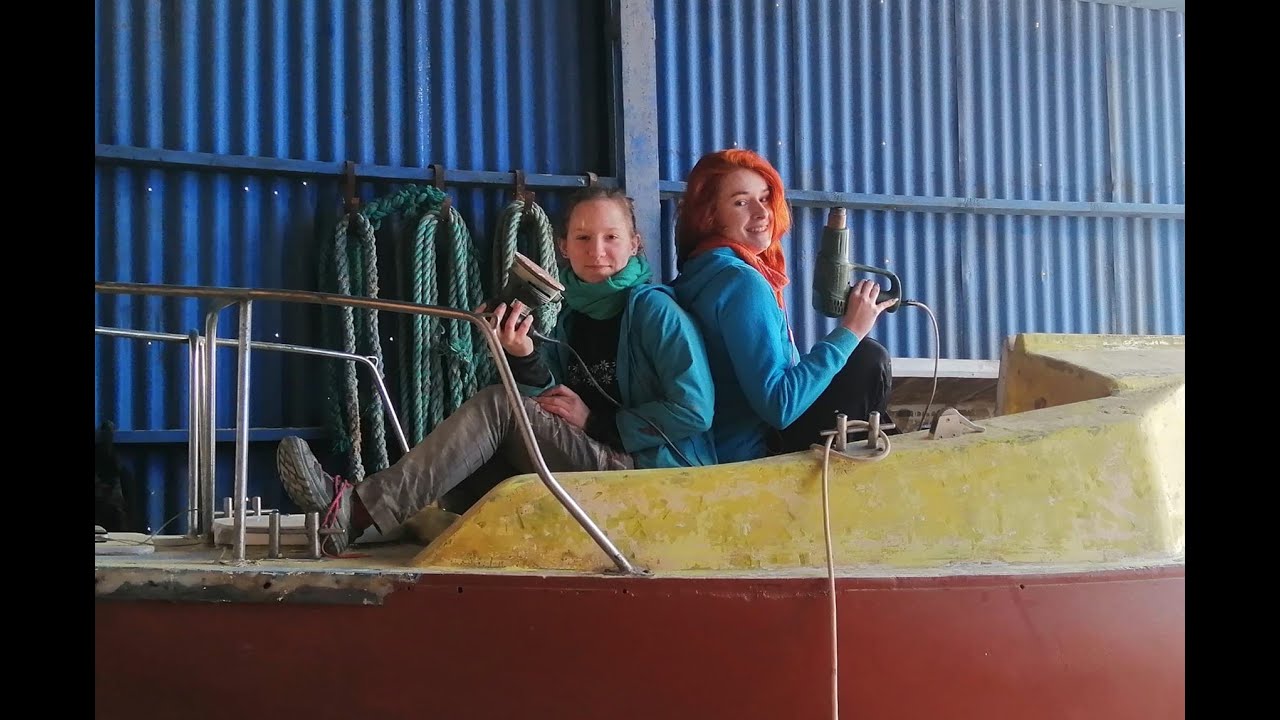 Malowanie: kolejna warstwa farby na burtach - Na ratunek Dejmanowi #15