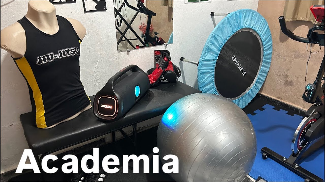 FiIZ MINHA ACADEMIA EM CASA