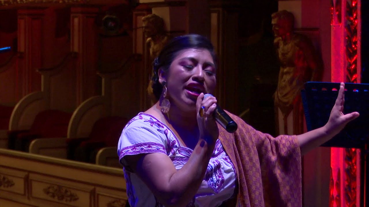 COINCIDIR / MARÍA REYNA / TEATRO MACEDONIO ALCALÁ