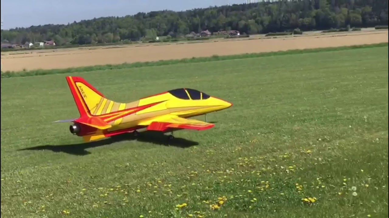KRILL MODEL AreS  Pilot: Werner Kohlberger