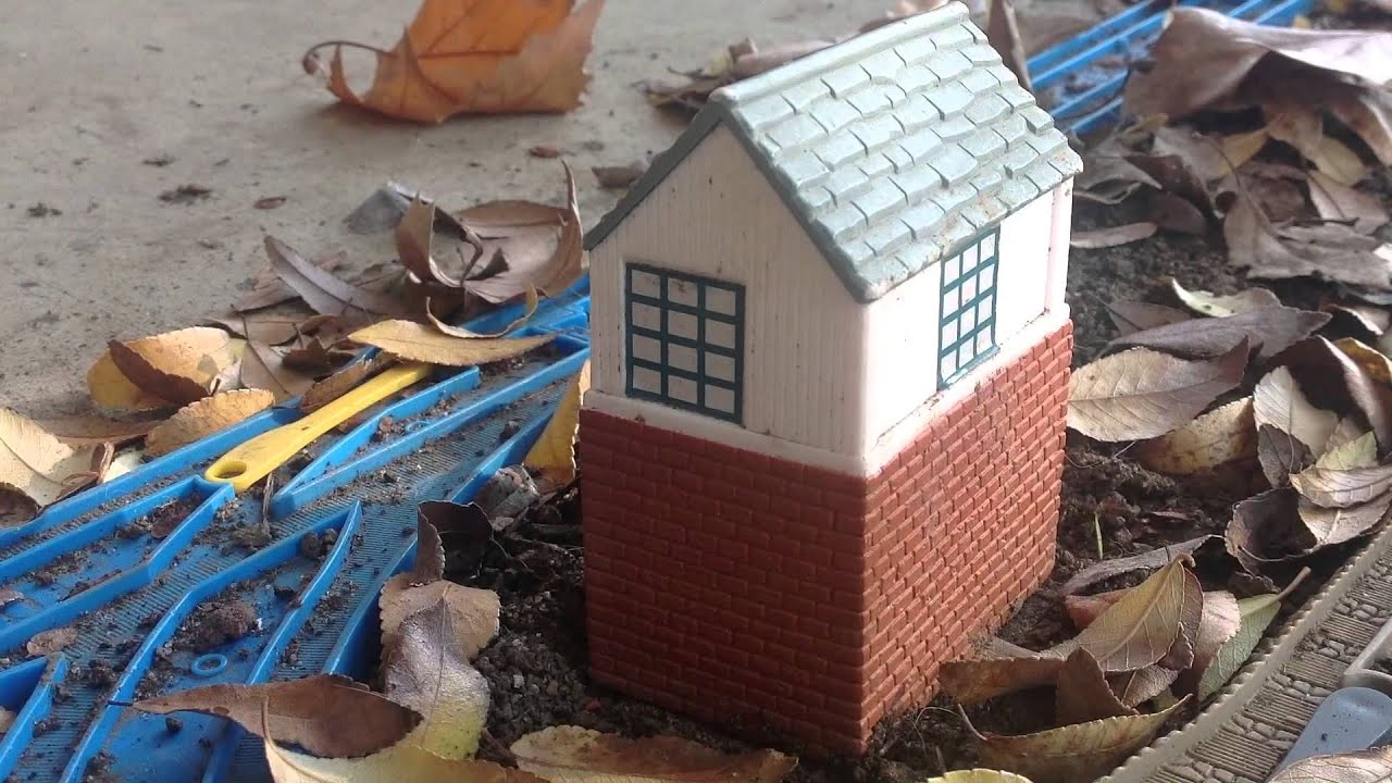 Trackmaster Gordon Takes A Tumble