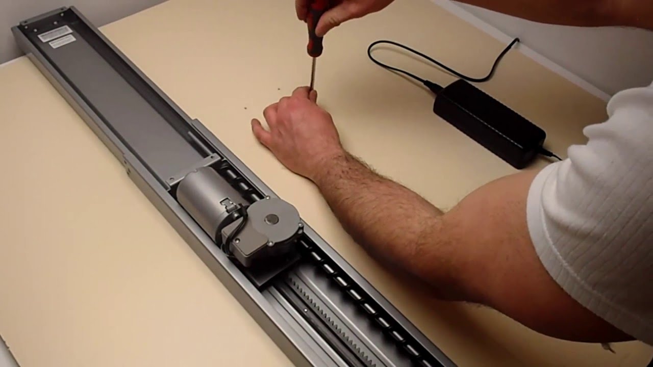 TS460 Montaż podnośnika elektrycznego/windy - tvlift.pl