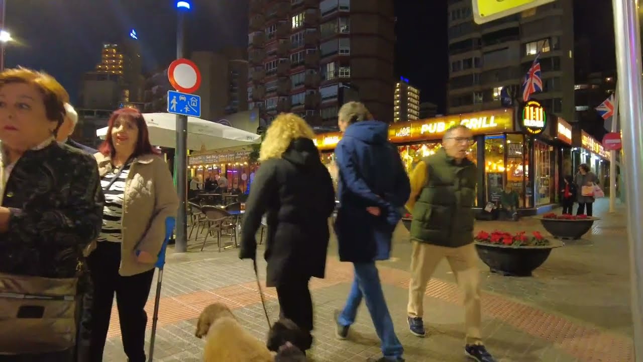 BENIDORM 🇪🇦 AVENIDA MEDITERRÁNEO JANUARY 2025 Costa Blanca SPAIN 4K