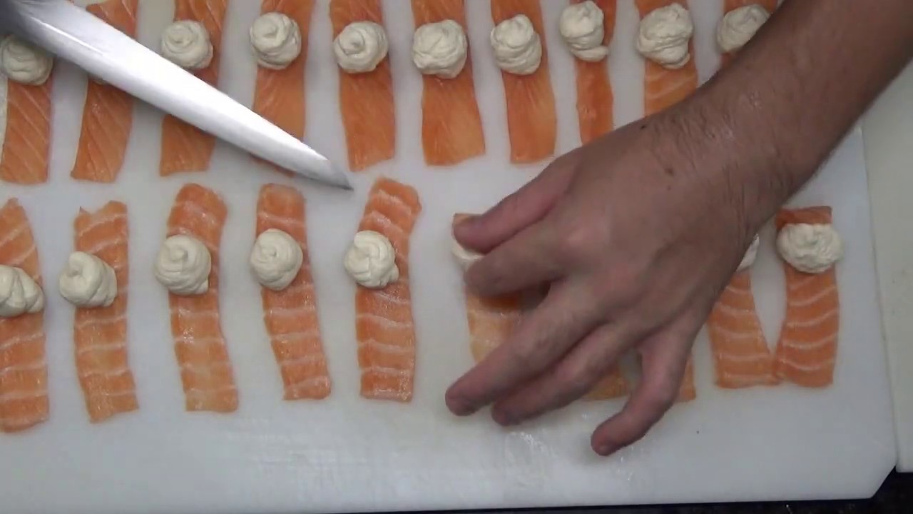 COMO PREPARAR JOE JOE DE SALMÃO.(FATIA DE SALMÃO CREAM CHEESE E CEBOLINHA)