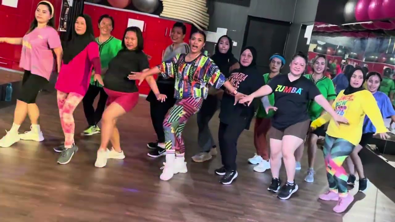 Cowok Red flag _ DNA ft QORYGORE || zumba