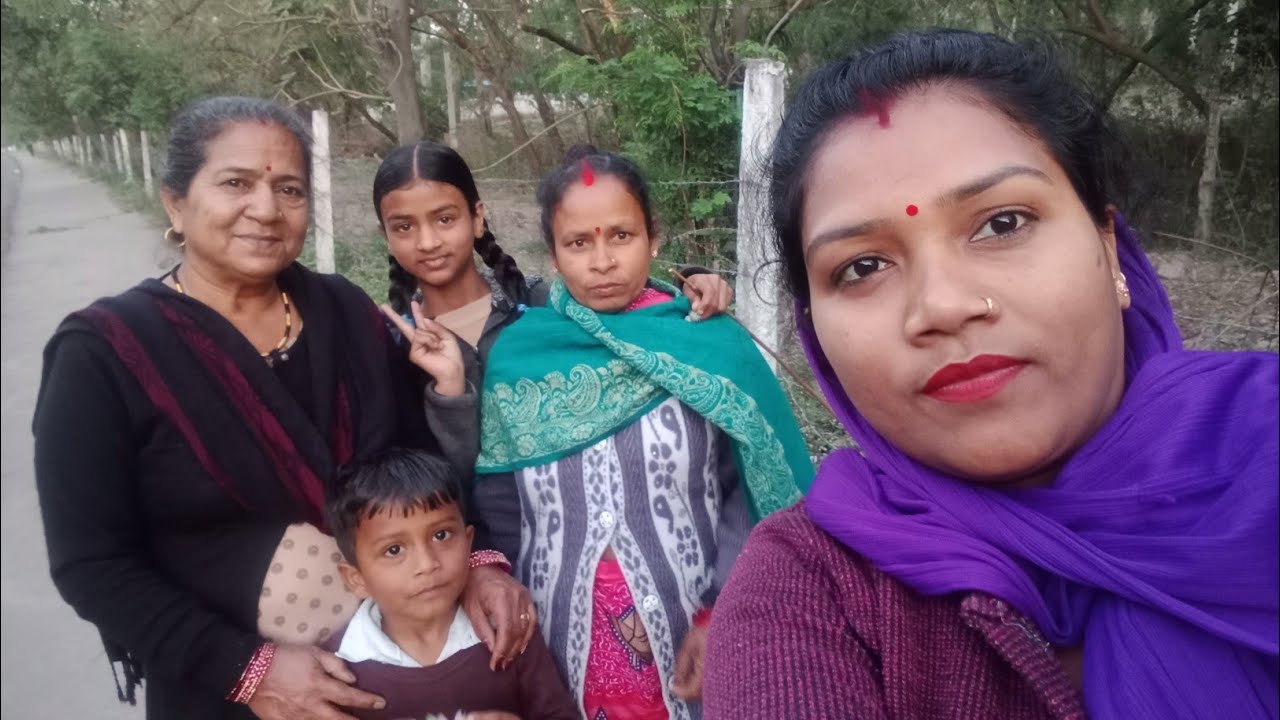 Mamta Patel  is ♥️💫live! हम घूमने गए थे तो हमने लाइवकिया अपने दोस्तों के साथ 🚶🚶🚶😀😀 आओ बातें करें