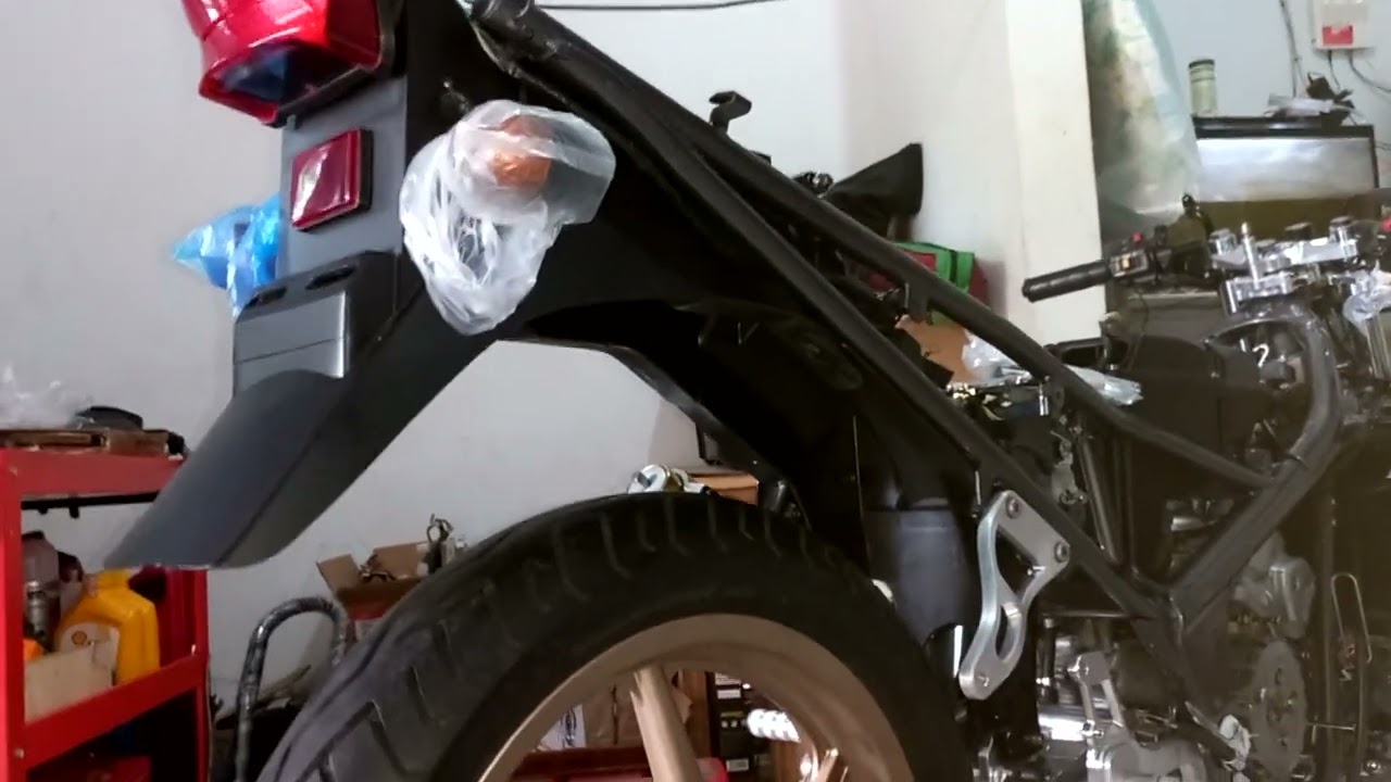 Part assembly ( fender rear )  restorasi kawasaki ninja RR 150  zx old #kawasaki
