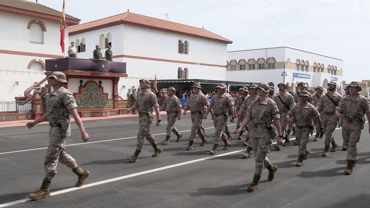 Emotiva despedida a los 130 militares que se desplegarán en Irak