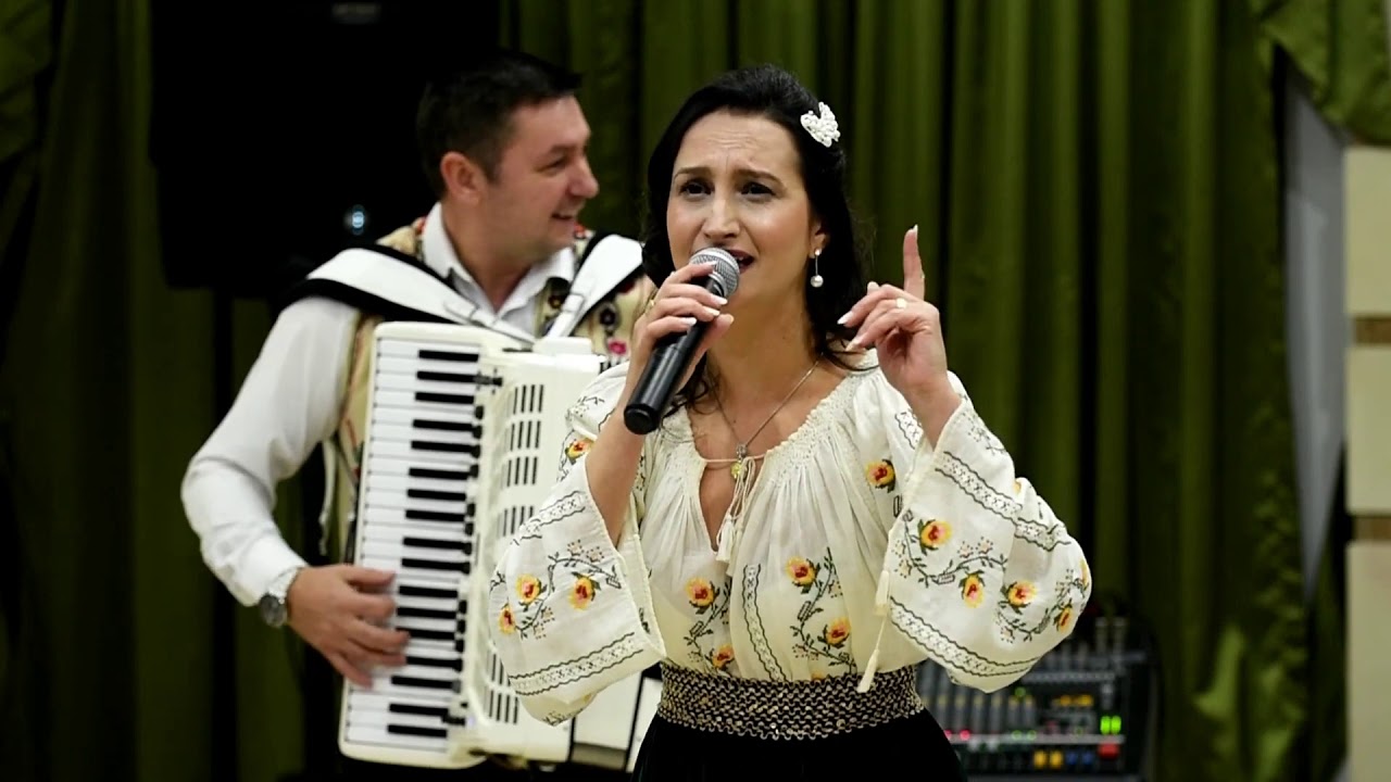 Cristina Stanescu si Orchestra Paul Stanga - Muzica lautareasca veche - live