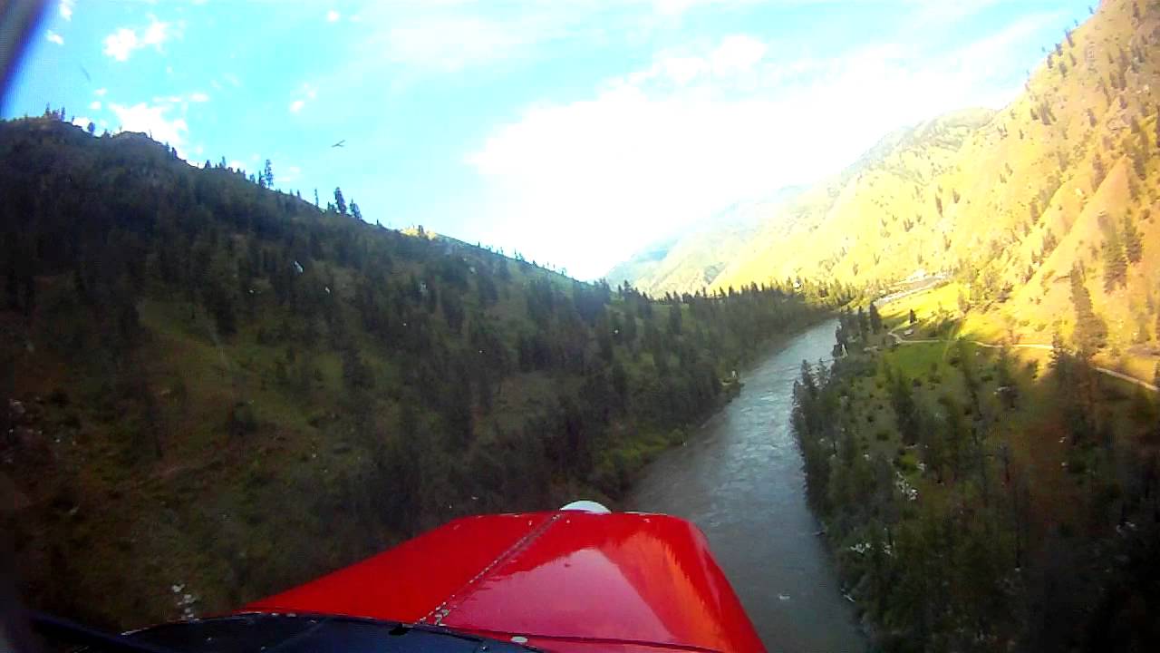 Mackay Bar, ID - ID28 (PVT) - Approach and Landing ( Idaho backountry ) HD